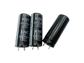 LB系列產(chǎn)品  250V560μF   長(zhǎng)壽命